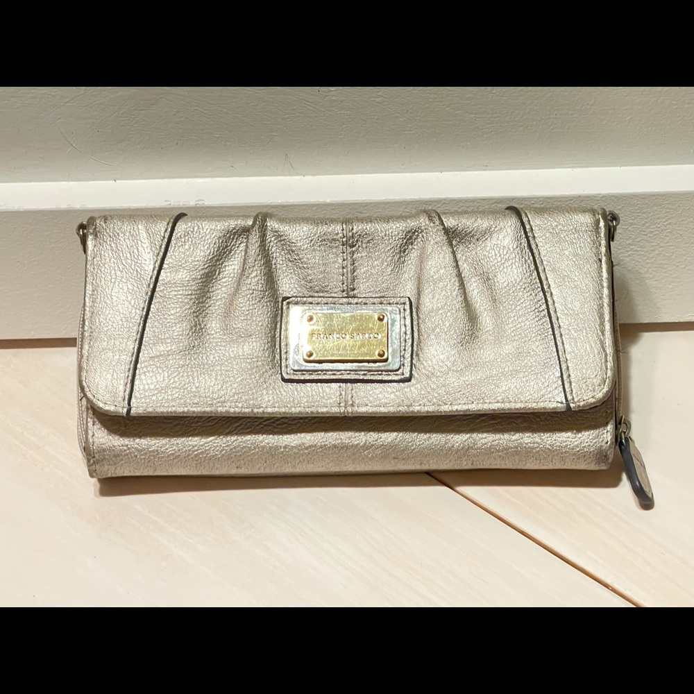 Silver Clutch